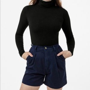 COTTON TWILL PLEATED SHORT